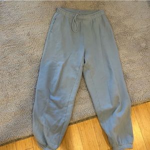 Aritzia sweatpants